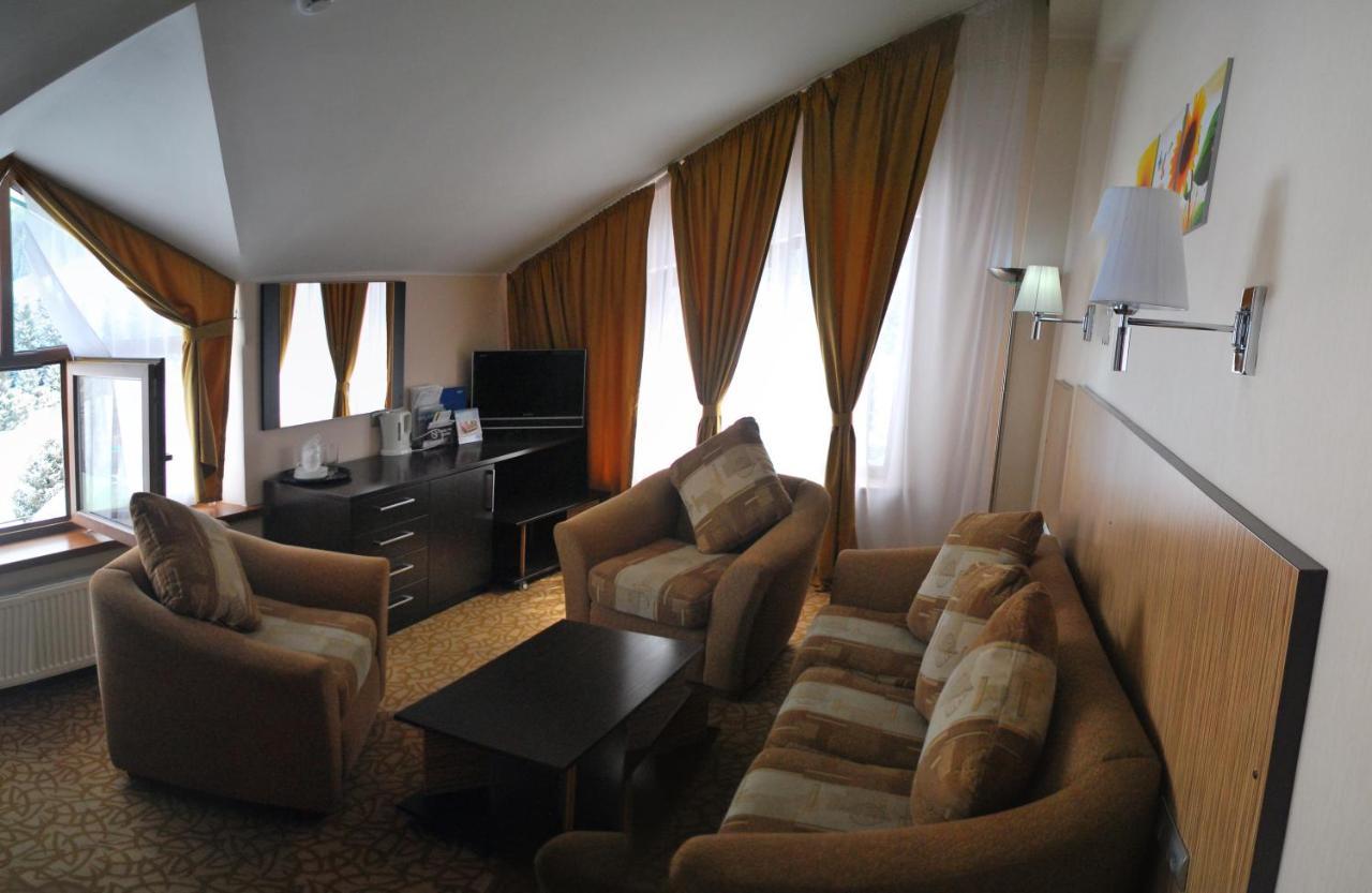 Kapriz Karakol Hotel Habitación foto
