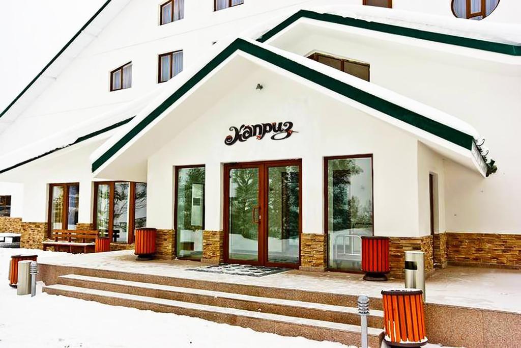 Kapriz Karakol Hotel Exterior foto